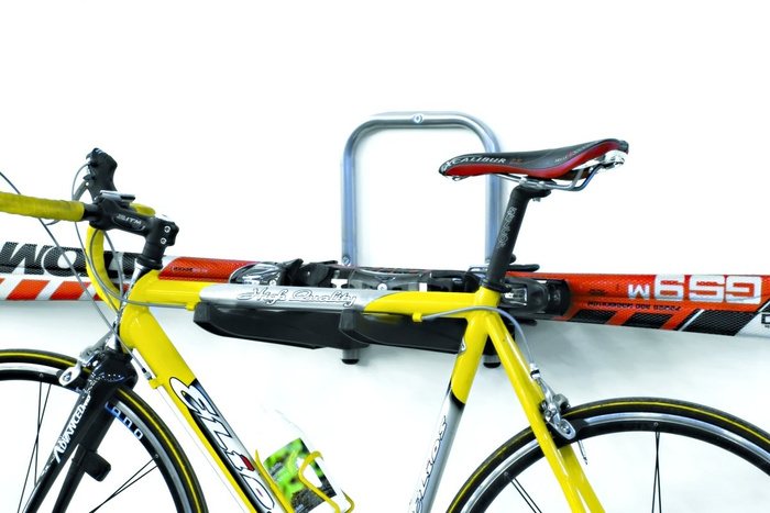 Agatator de perete Peruzzo Marte cu 3 biciclete
